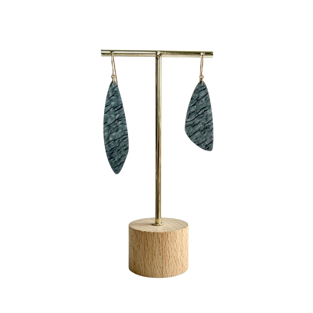 Mismatched Organic Drops