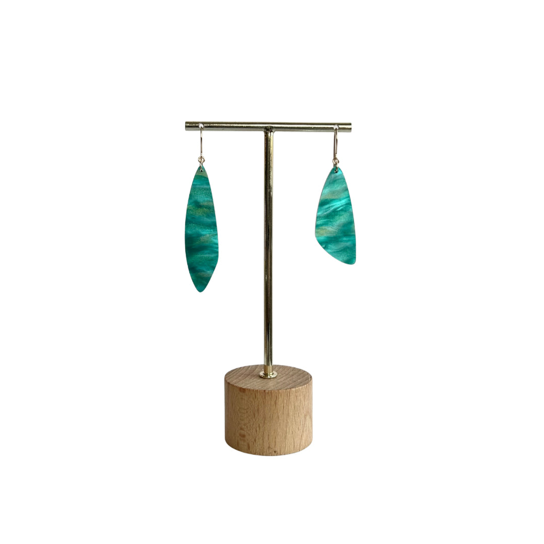 Mismatched Organic Drops